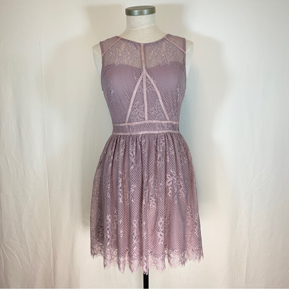 Lily Rose lacy lavender dress, size Medium